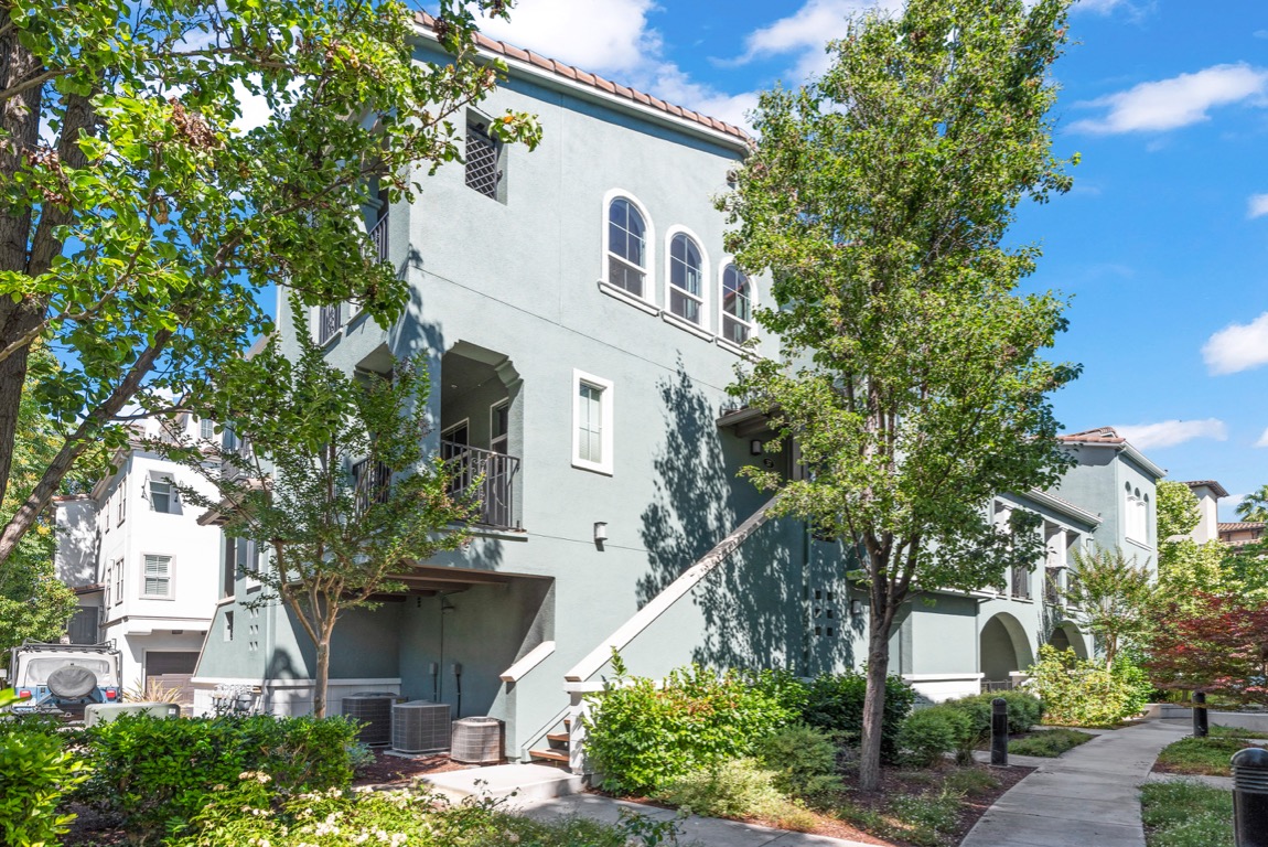 Schedule a Showing 37 Bassett Street, San Jose, CA 95110 Ziprent