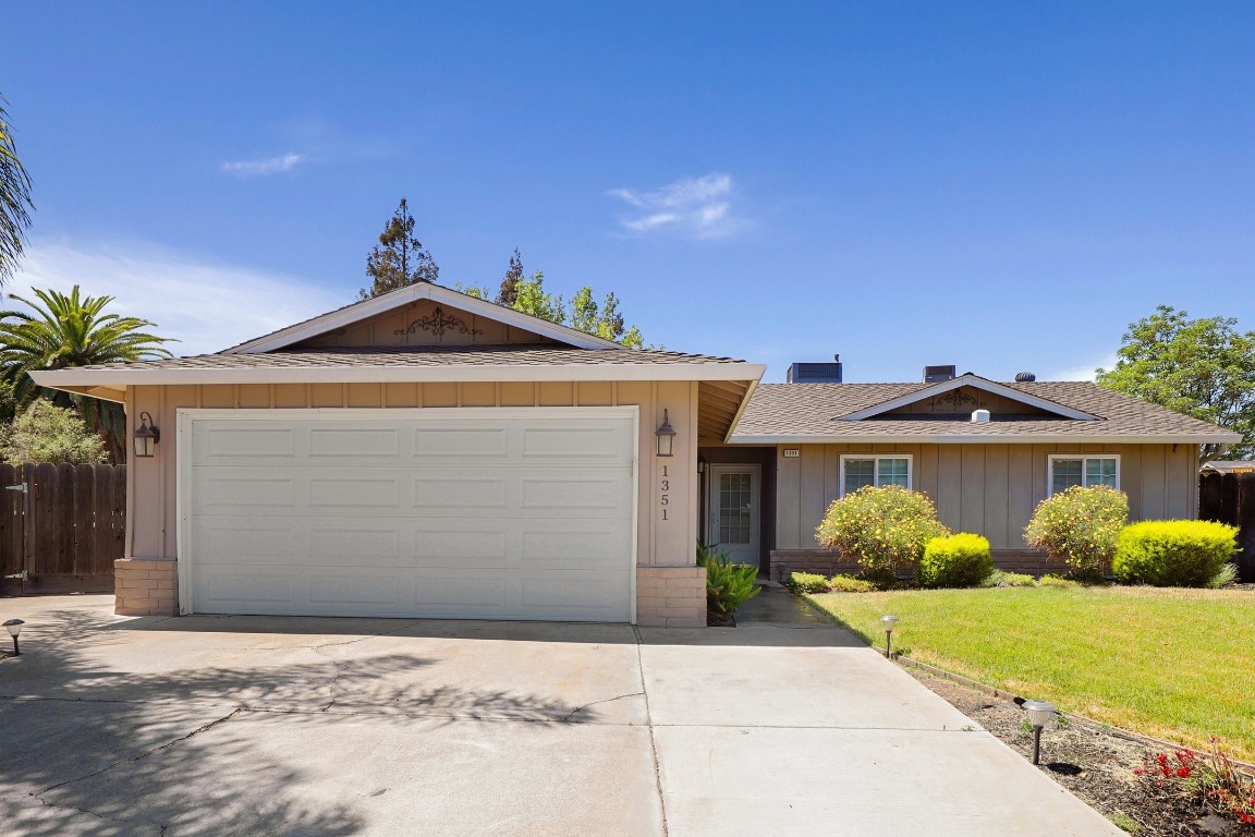 Schedule a Showing 1351 Bugatti Court, Manteca, CA 95337 Ziprent