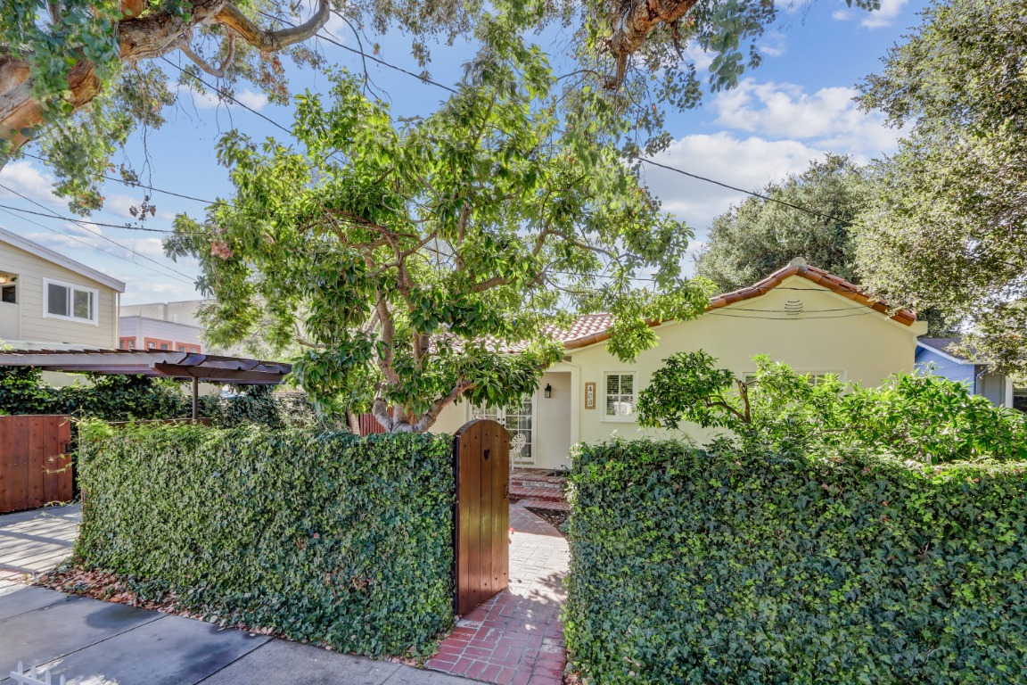 Schedule a Showing 403 Seventh Avenue, Menlo Park, CA 94025 Ziprent