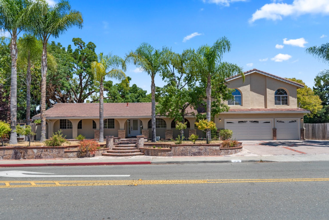 Schedule a Showing 1400 Arkell Rd, Walnut Creek, CA 94598 Ziprent