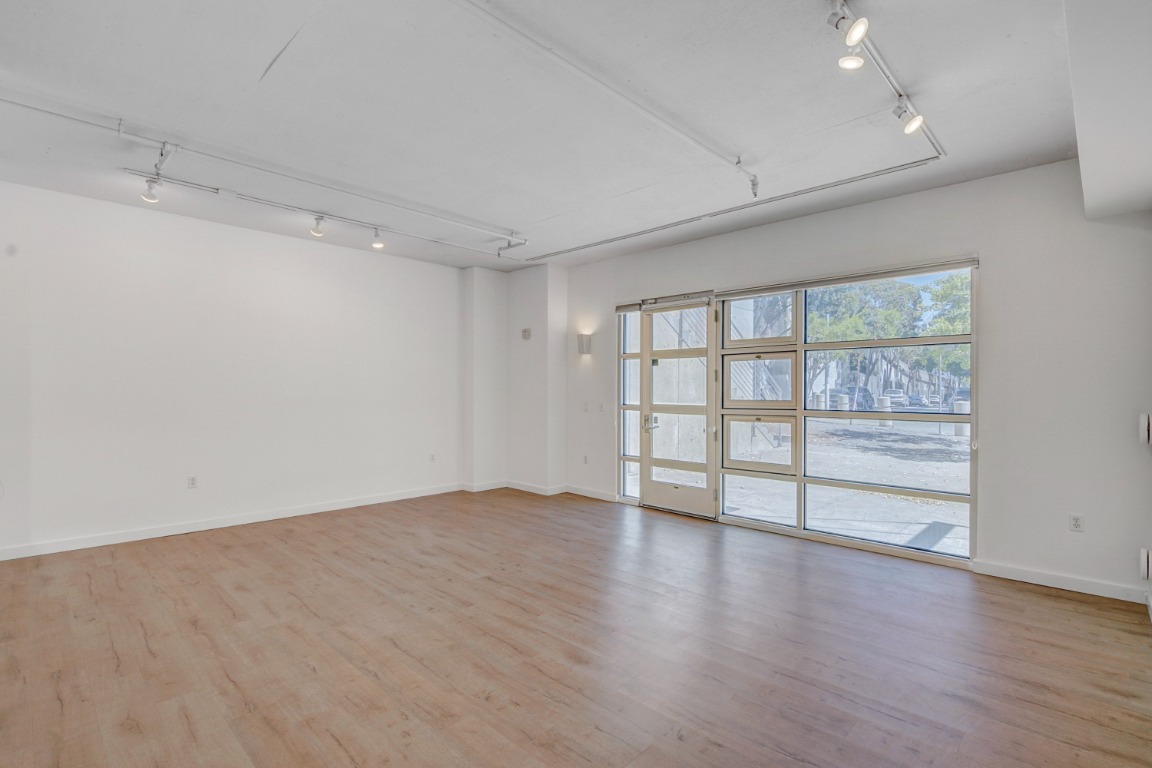 schedule-a-showing-301-bryant-street-san-francisco-ca-94107-d11