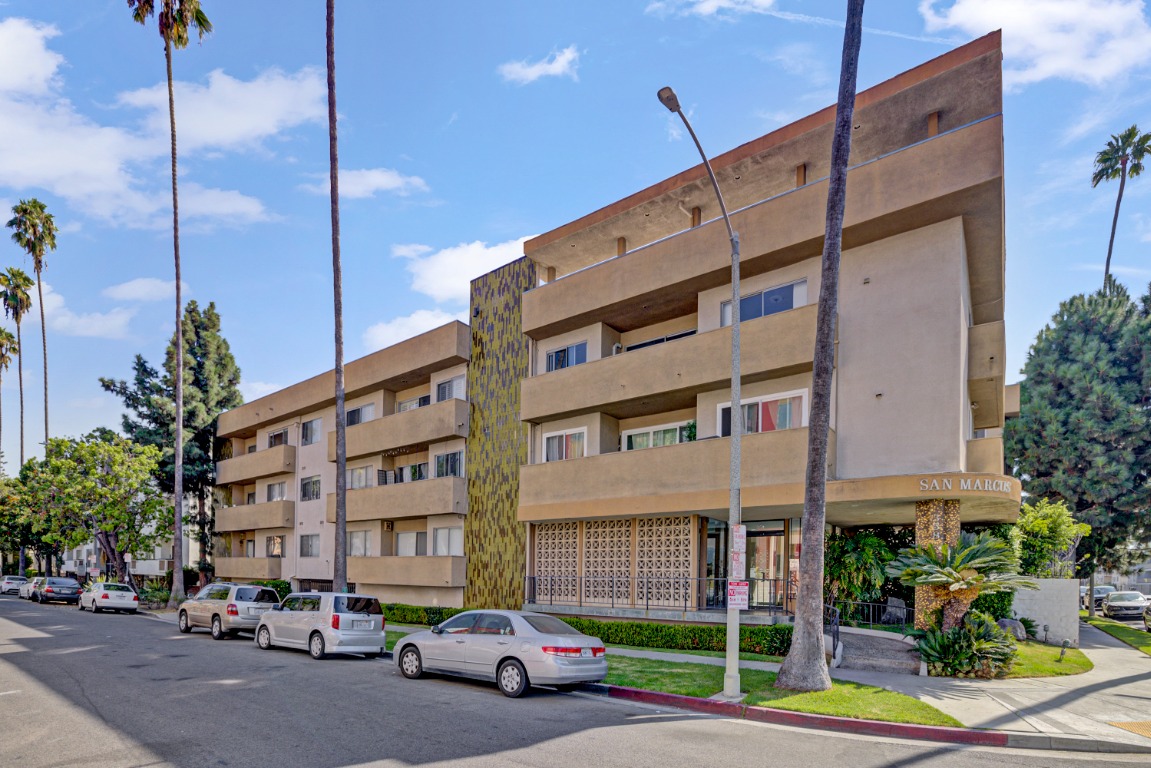 Schedule a Showing 358 South Gramercy Place, Los Angeles, CA 90020