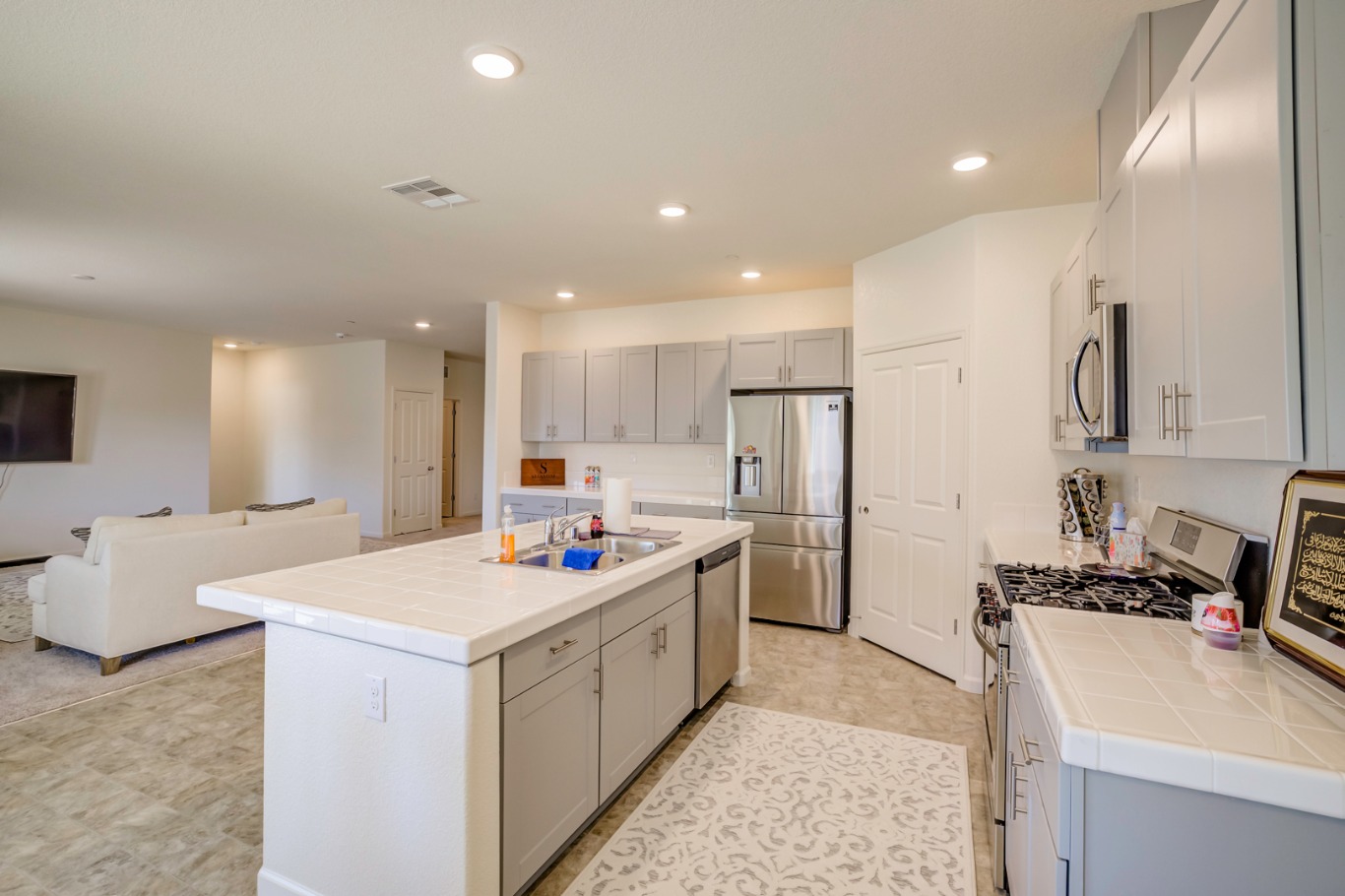 Schedule A Showing 2043 Fire Power Ave Manteca CA 95337 Ziprent