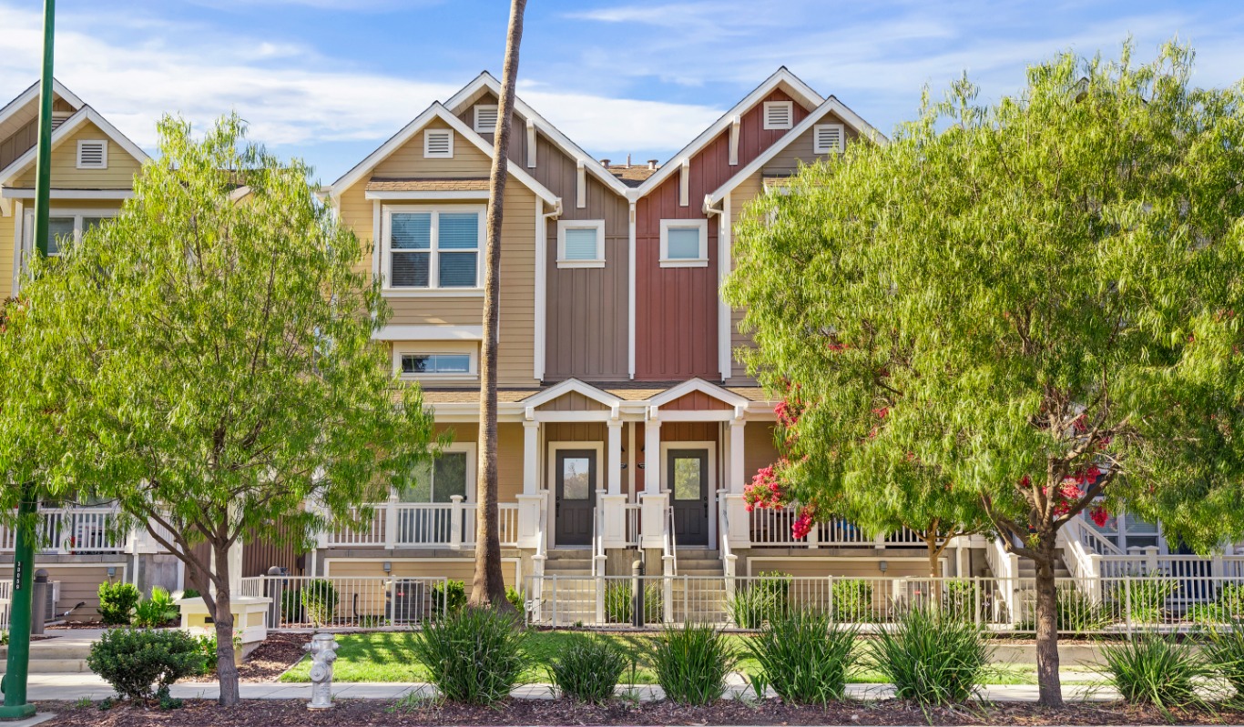 Schedule a Showing 1935 Newbury Drive, Mountain View, CA 94043 Ziprent